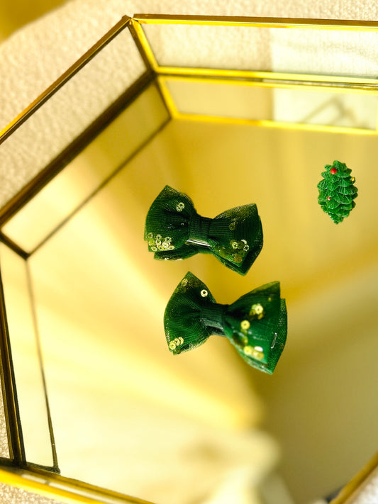 Christmas collections🎄-Glittering Green bow clips.